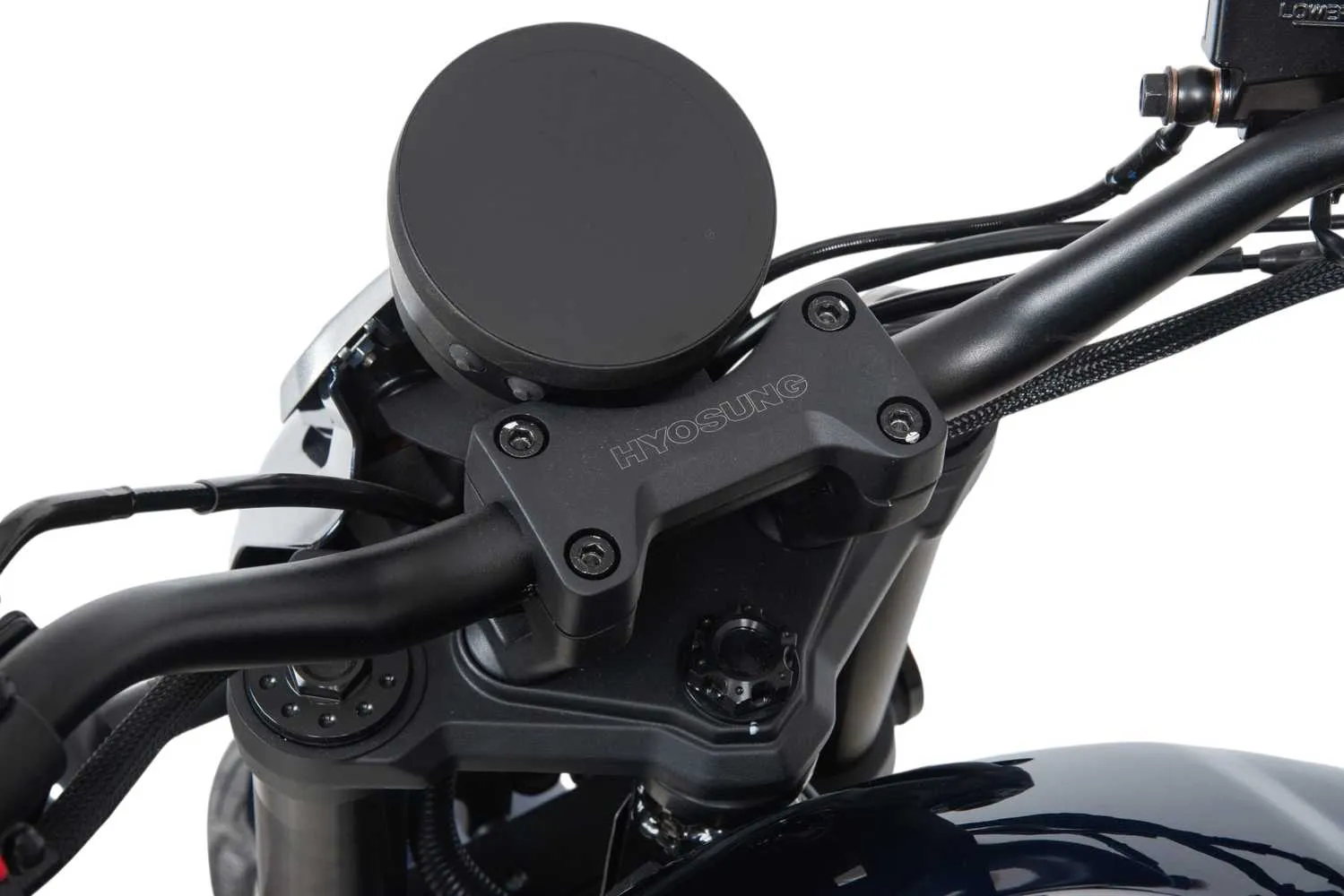 Мотоцикл дорожный HYOSUNG GV300S-C — изображение 8