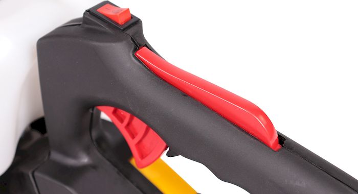 Бензоножницы CHAMPION HT626R(0,75кВт 25,4см? 600мм 5,6кг) — изображение 7